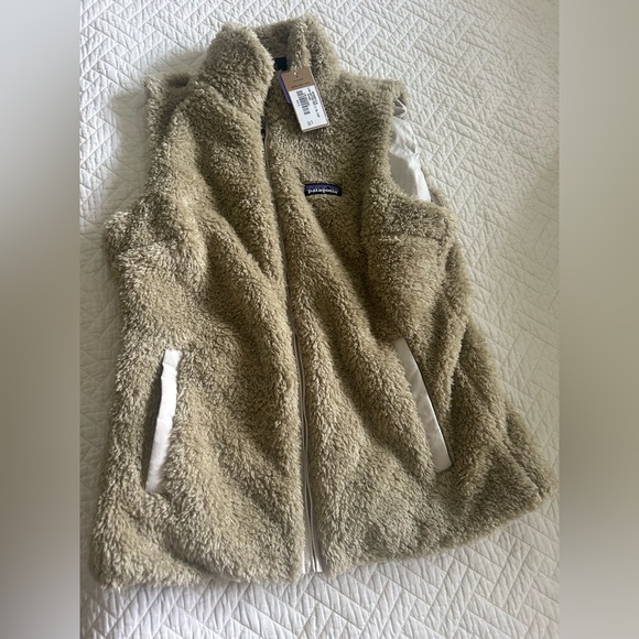 Patagonia Beige Sherpa Vest - Picture 4 of 13